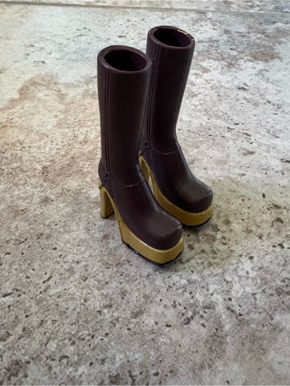 Bratz Doll Party Perfection Fashion Pack Brown Boots Tall Shoes Feet Y2K 2000s - Picture 3 of 5